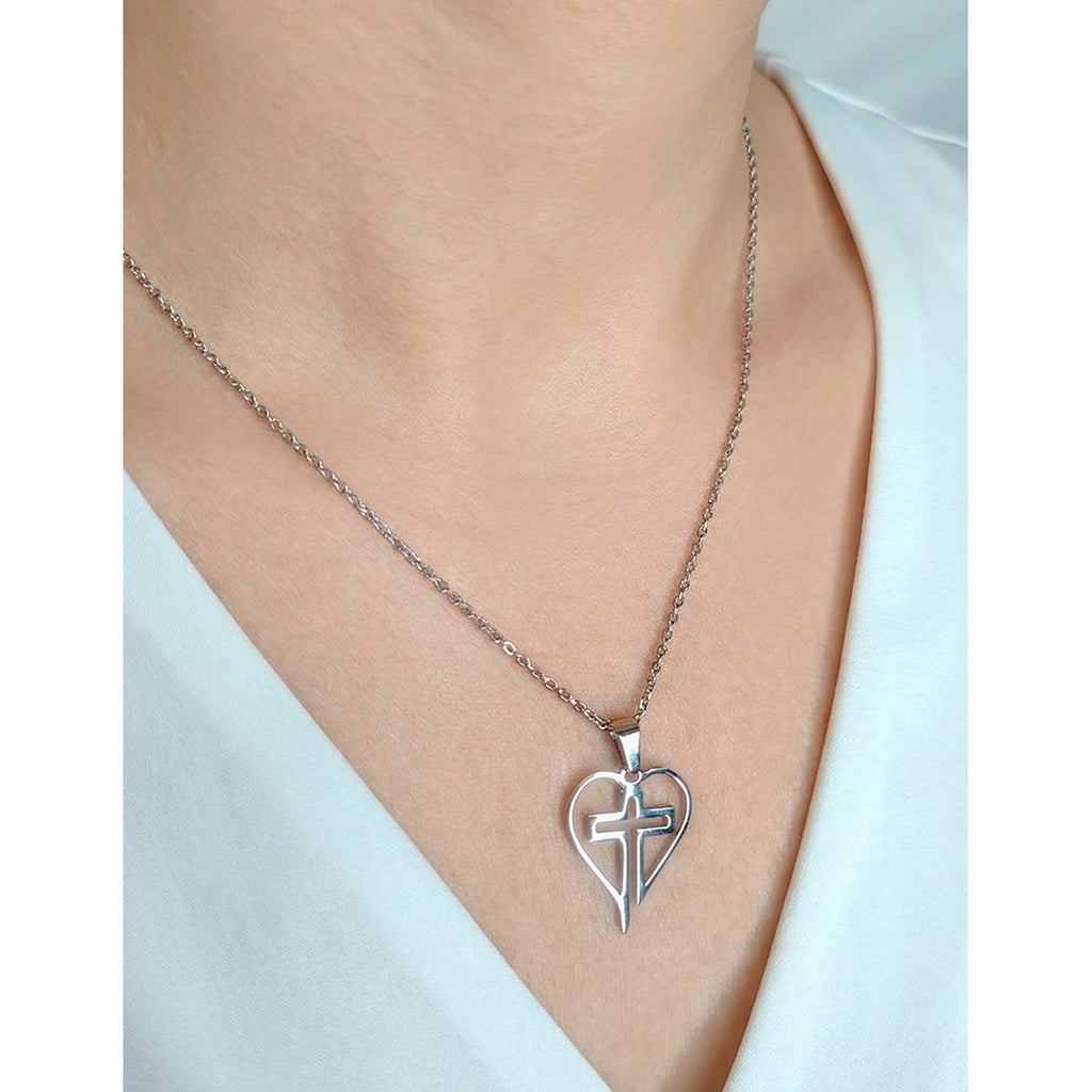 Collar Corazon Con Cruz, Acero Inoxidable, Glam Pop Fantasy
